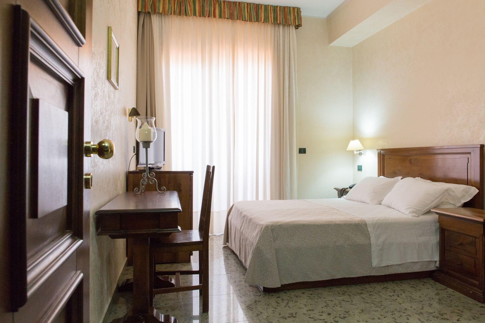 Hotel Arcobaleno Palmi Esterno foto
